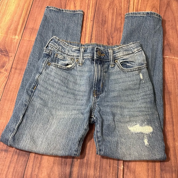 Old Navy Boys Size 10 Light Blue Distressed Tapered Built In Flex Jeans - Picture 8 of 14